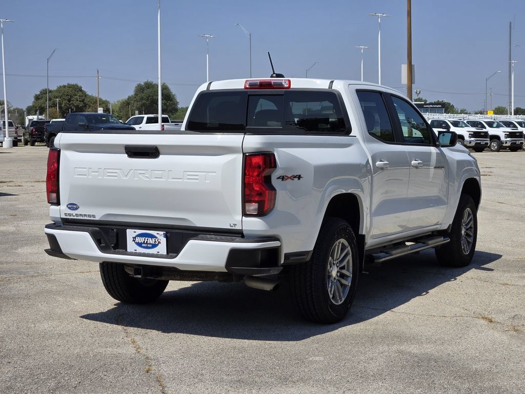 Used 2024 Chevrolet Colorado LT w/ LT Convenience Package II AWD/4WD image 7