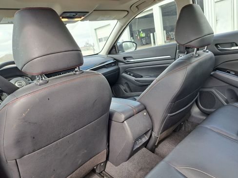 Used 2024 Nissan Altima 2.5 SR w/ SR Premium Package image 22