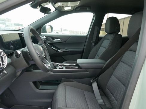 New 2026 Chevrolet Equinox LT image 13