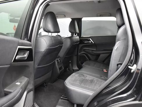 Used 2024 Mitsubishi Outlander Ralliart image 15