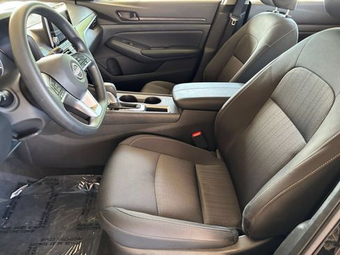 Used 2026 Nissan Altima 2.5 SV FWD image 27