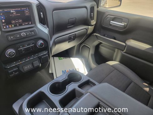 Used 2024 Chevrolet Silverado 1500 Custom image 26