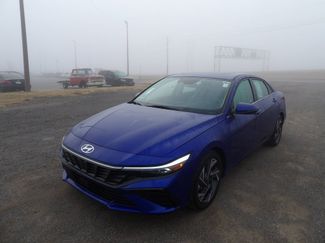 Used 2025 Hyundai Elantra Limited video 2
