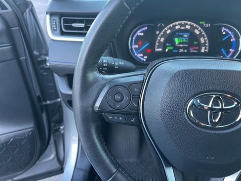 Used 2020 Toyota RAV4 XSE image 21