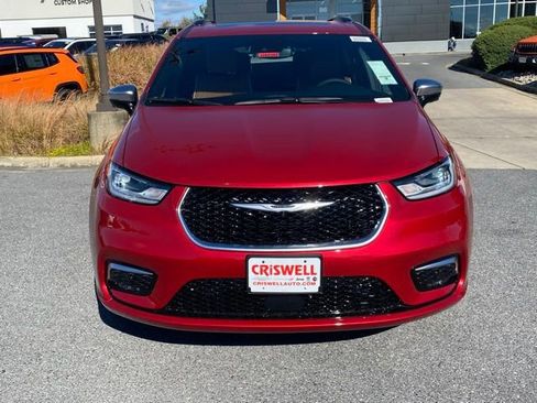 New 2026 Chrysler Pacifica Pinnacle image 10