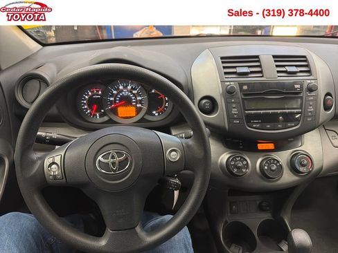 Used 2011 Toyota RAV4 4WD image 12