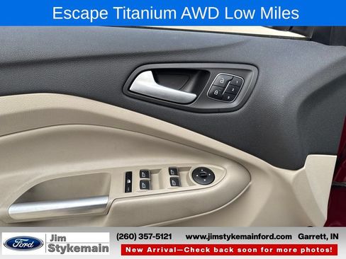 Used 2019 Ford Escape Titanium AWD/4WD image 11