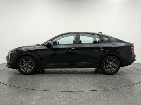 Used 2025 Kia K4 LXS image 5