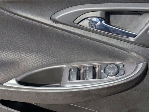 Used 2023 Chevrolet Malibu LT image 15