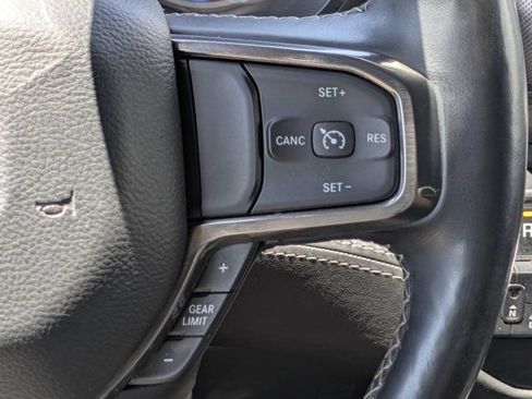 Used 2020 RAM 1500 Limited w/ Black Appearance Package AWD/4WD image 27