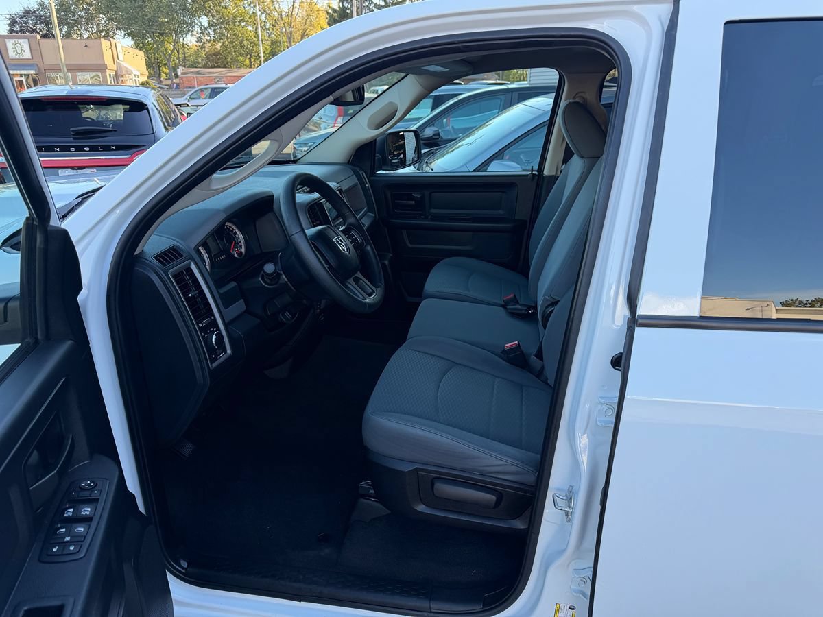 Used 2016 RAM 1500 Tradesman w/ Popular Equipment Group AWD/4WD image 4