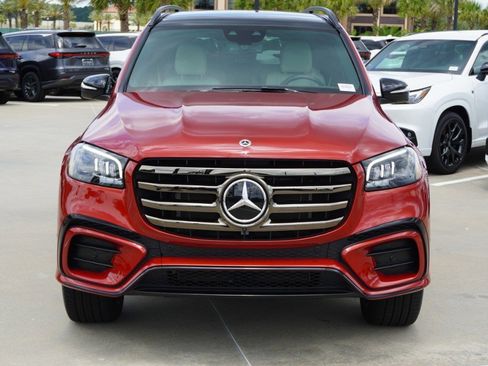 Used 2024 Mercedes-Benz GLS 450 4MATIC image 2