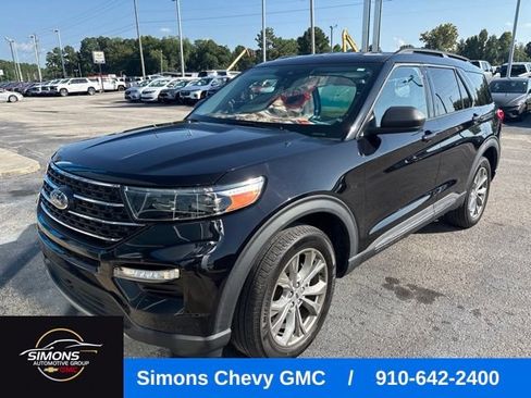 Used 2023 Ford Explorer XLT w/ Equipment Group 202A AWD/4WD image 1