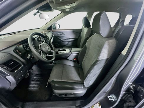 Used 2023 Nissan Rogue SV FWD image 13