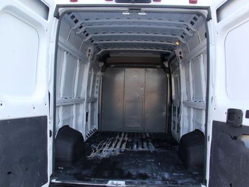 Used 2022 RAM ProMaster 2500 FWD image 18
