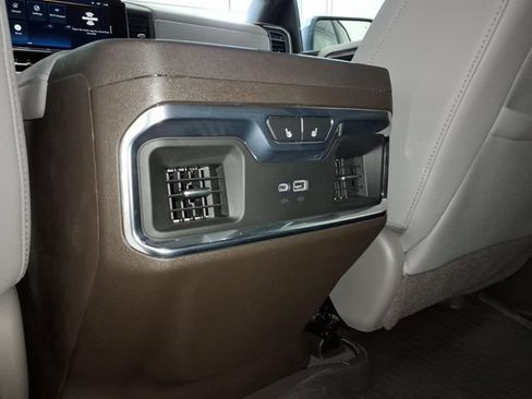 Used 2026 Chevrolet Silverado 1500 LTZ AWD/4WD image 16