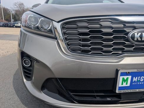 Used 2019 Kia Sorento EX image 9