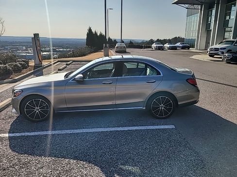Used 2021 Mercedes-Benz C 300 Sedan image 8