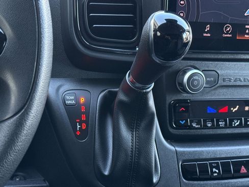 Used 2022 RAM ProMaster 2500 w/ Premium Convenience Group image 22