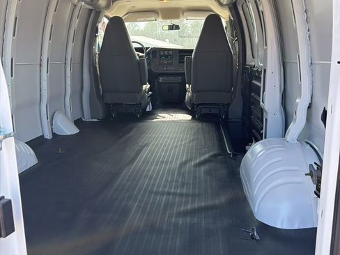New 2025 Chevrolet Express 2500 image 12