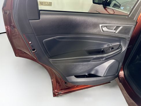 Used 2015 Ford Edge Titanium w/ Equipment Group 302A image 26