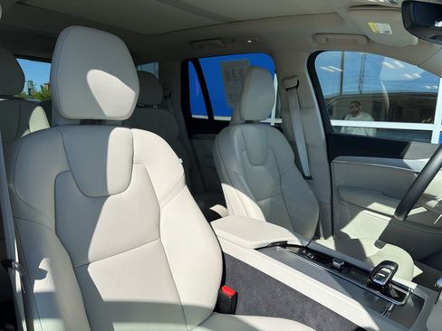 Used 2023 Volvo XC90 B5 Core w/ Protection Package Premier AWD/4WD image 26