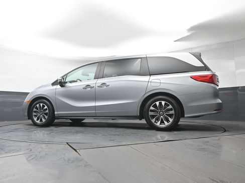 Used 2024 Honda Odyssey EX-L image 34