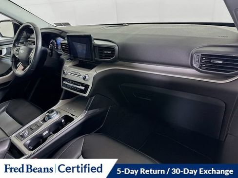 Used 2023 Ford Explorer XLT w/ Equipment Group 202A AWD/4WD image 30