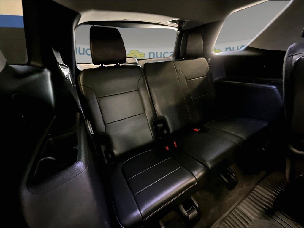 Used 2019 Chevrolet Traverse LT w/ LT Premium Package AWD/4WD image 17