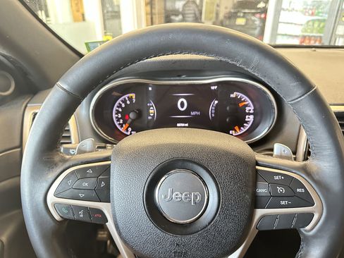 Used 2015 Jeep Grand Cherokee Laredo w/ Quick Order Package 23E image 6