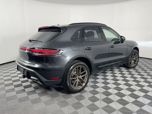 Certified 2025 Porsche Macan image 9