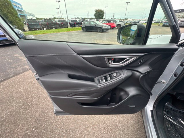 Certified 2023 Subaru Forester Touring AWD/4WD image 13