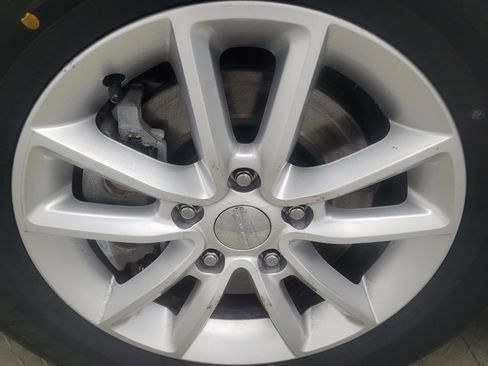 Used 2018 Dodge Grand Caravan SXT FWD image 31