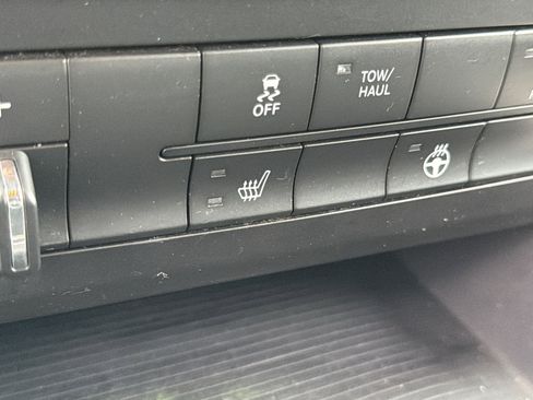 Used 2017 RAM 1500 Big Horn image 29