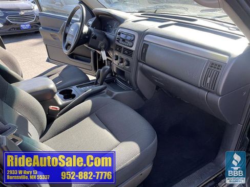 Used 2004 Jeep Grand Cherokee Laredo w/ Convenience Group image 14
