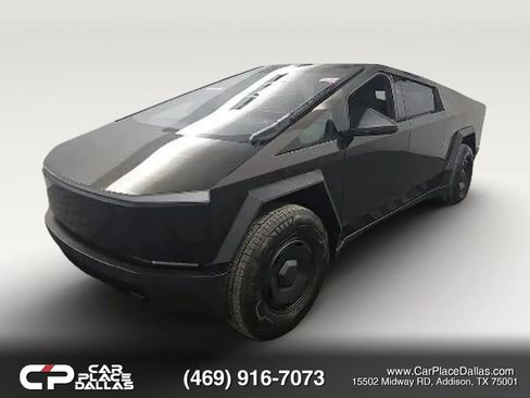 Used 2025 Tesla Cybertruck 2WD Crew Cab image 2