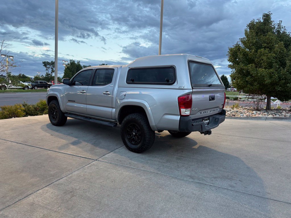 Used 2019 Toyota Tacoma SR5 AWD/4WD image 6