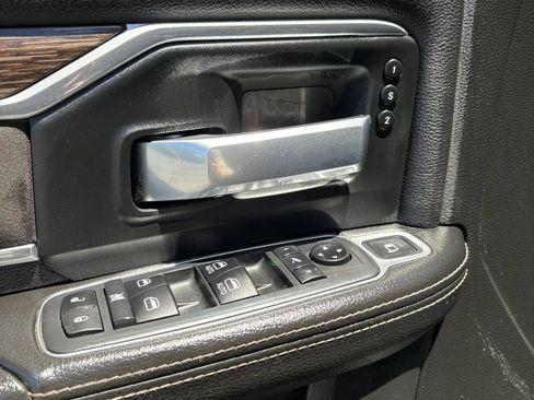 Used 2020 RAM 2500 Laramie AWD/4WD image 25
