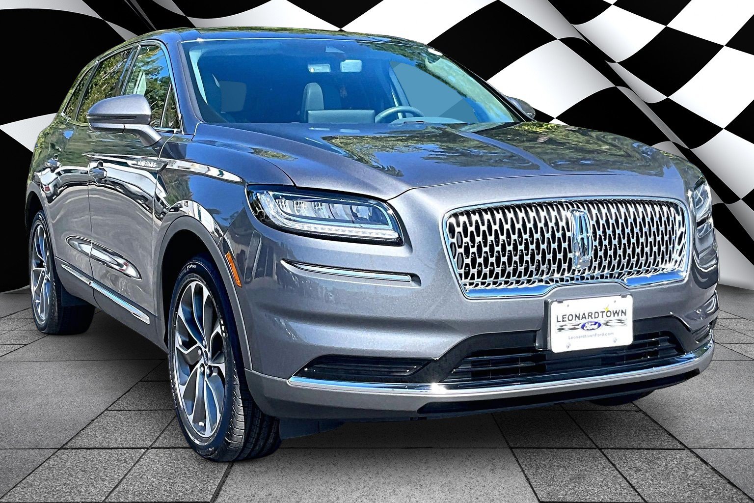 Used 2021 Lincoln Nautilus Reserve AWD/4WD image 14