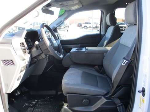 Used 2022 Ford F150 XLT image 12