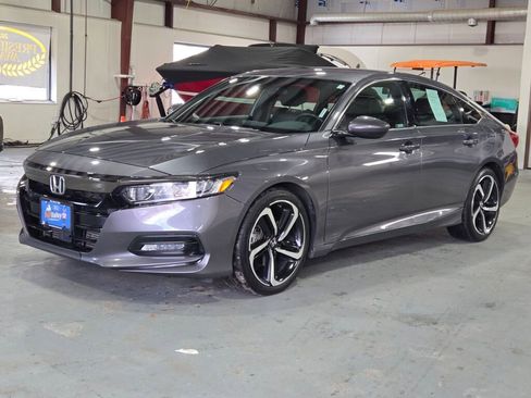 Used 2019 Honda Accord Sport image 5
