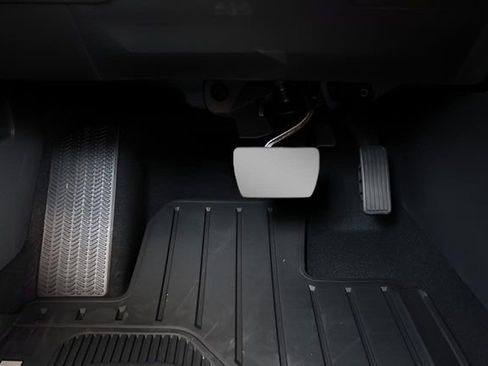 New 2026 Honda HR-V LX image 26