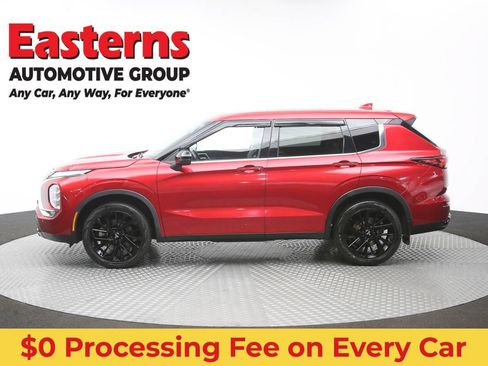 Used 2022 Mitsubishi Outlander SE FWD image 60