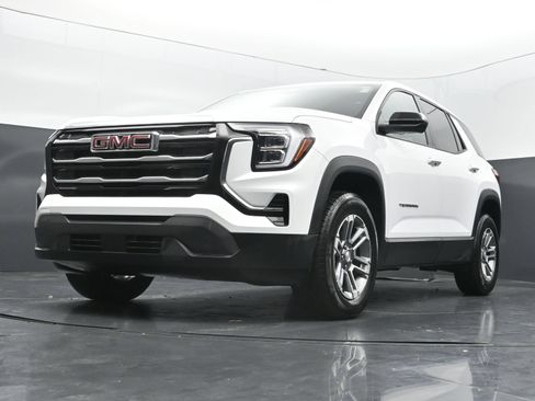 Used 2025 GMC Terrain Elevation AWD/4WD image 35
