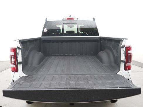 Used 2021 RAM 1500 Laramie AWD/4WD image 16