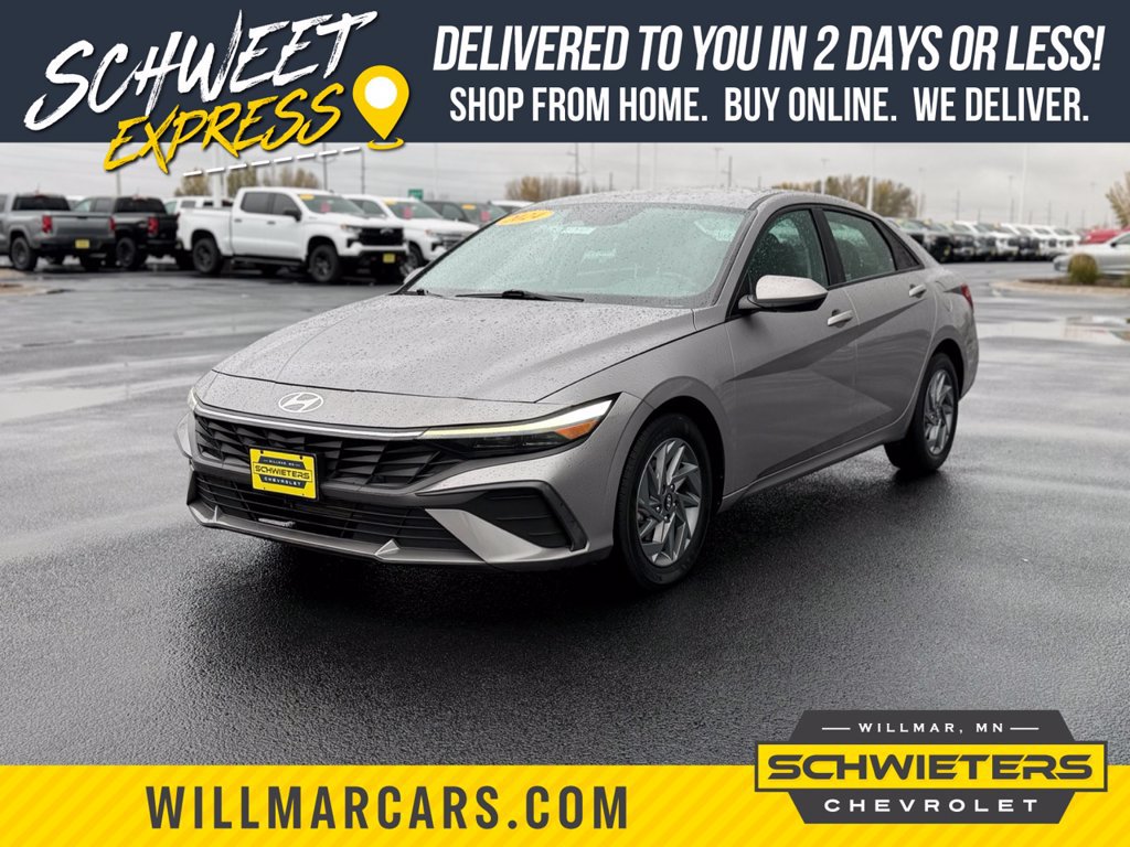 Used 2024 Hyundai Elantra SEL FWD image 1