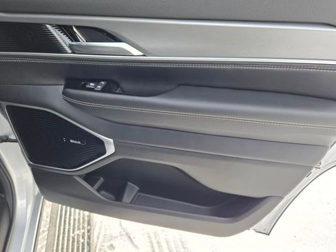 New 2026 Jeep Grand Wagoneer Limited image 9