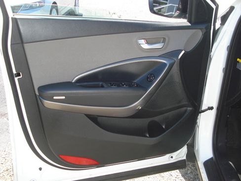 Used 2017 Hyundai Santa Fe Sport AWD/4WD image 10