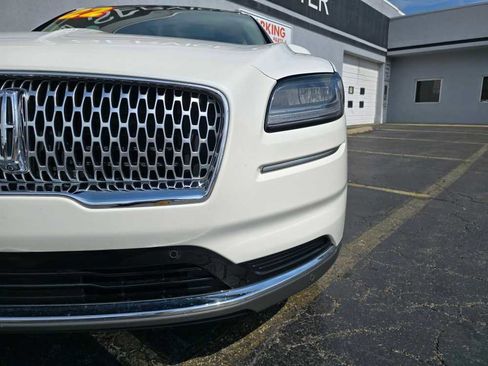 Used 2022 Lincoln Nautilus Reserve w/ Equipment Group 201A image 3
