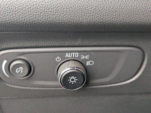 Used 2023 Buick Envision Preferred AWD/4WD image 23